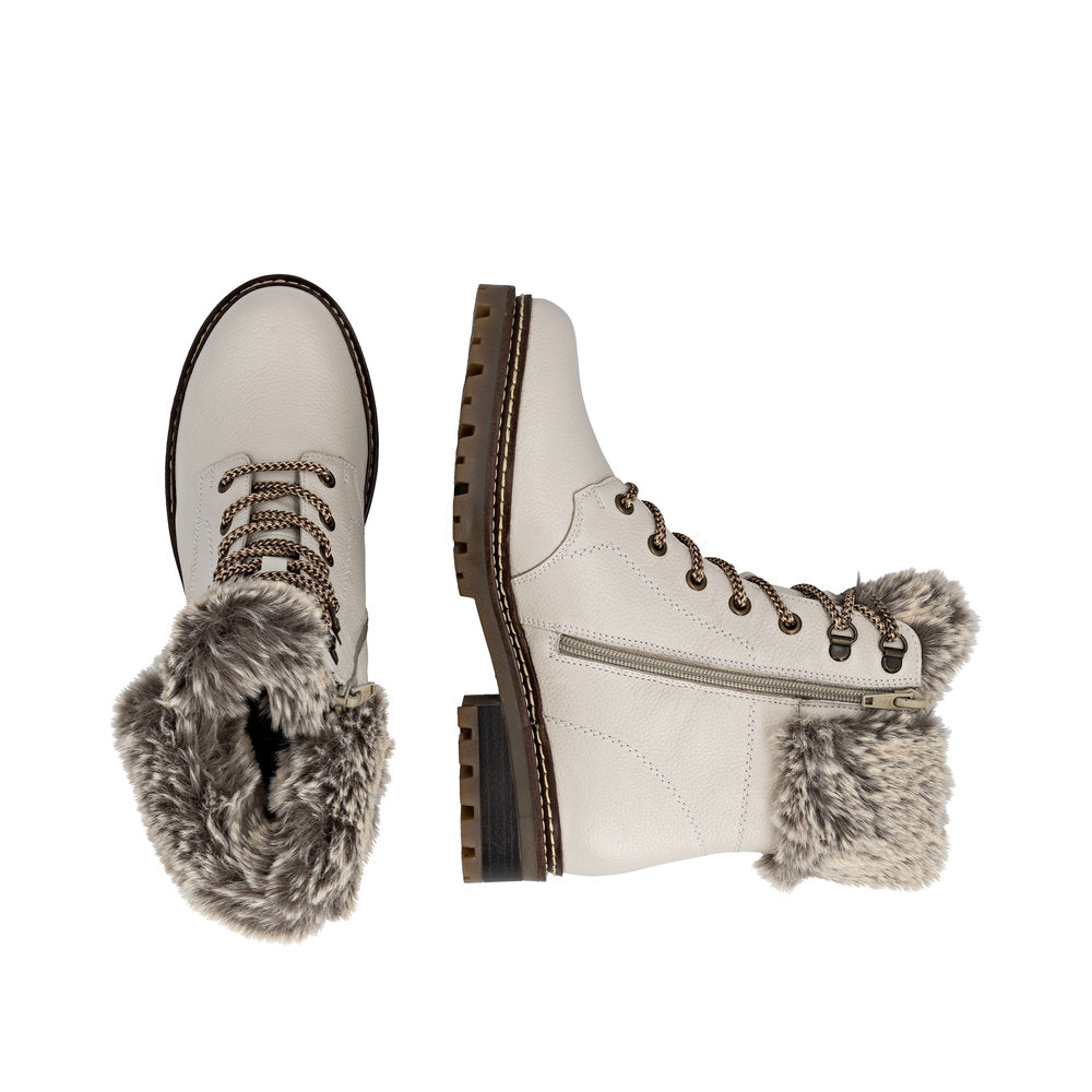 Boots | D0B74 - Image 32