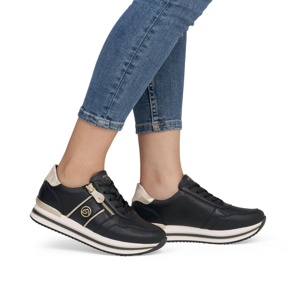 Sneakers | D1327 - Image 10