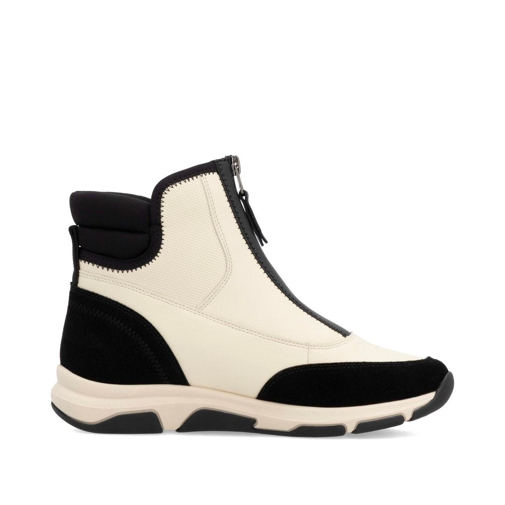 Boots | D1S72 - Image 13