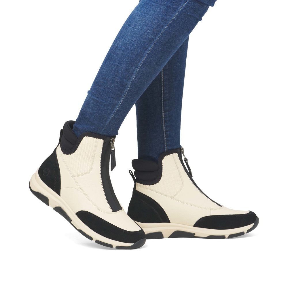 Boots | D1S72 - Image 21