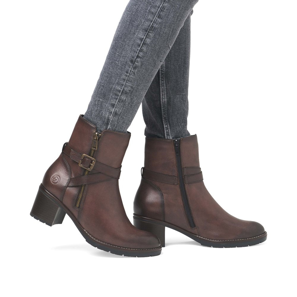Boots | D2A72 - Image 21