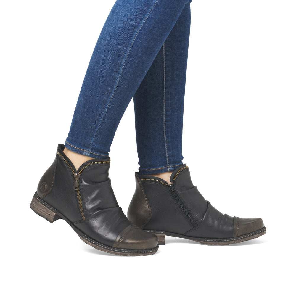 Boots | D4380 - Image 10