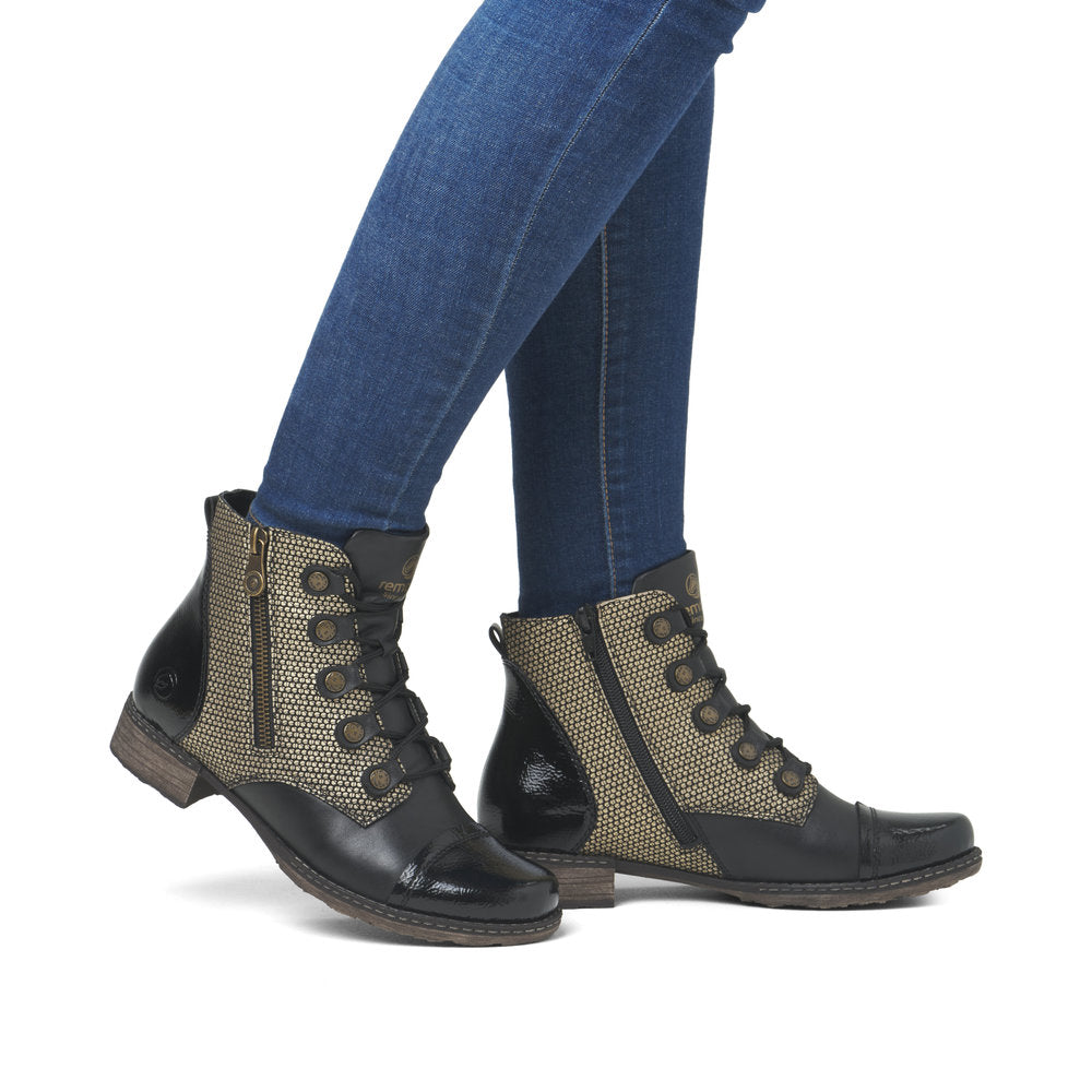 Boots | D4391 - Image 22