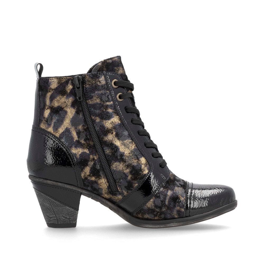 Boots | D8797 - Image 13