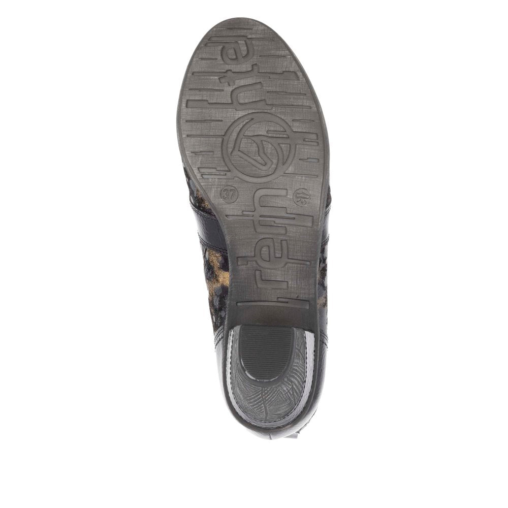 Boots | D8797 - Image 18