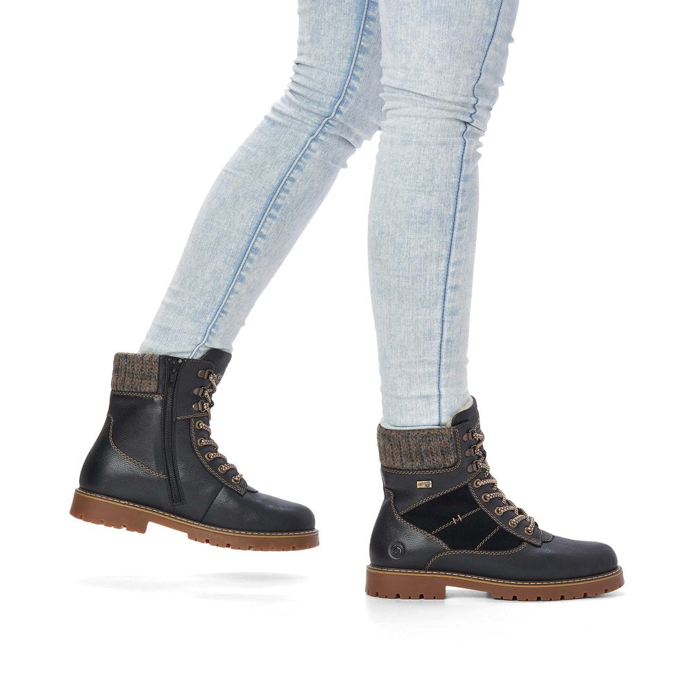 Boots | D9378 - Image 11