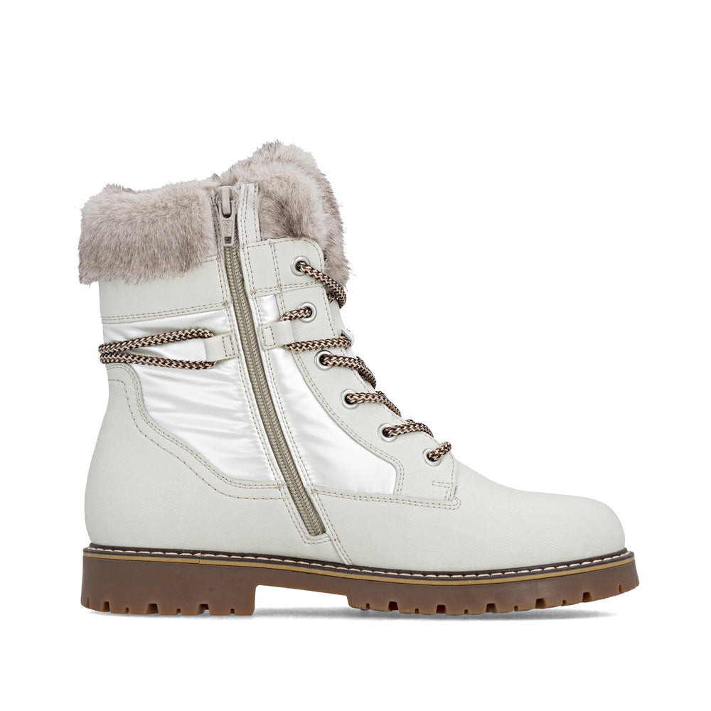 Boots | D9383 - Image 16