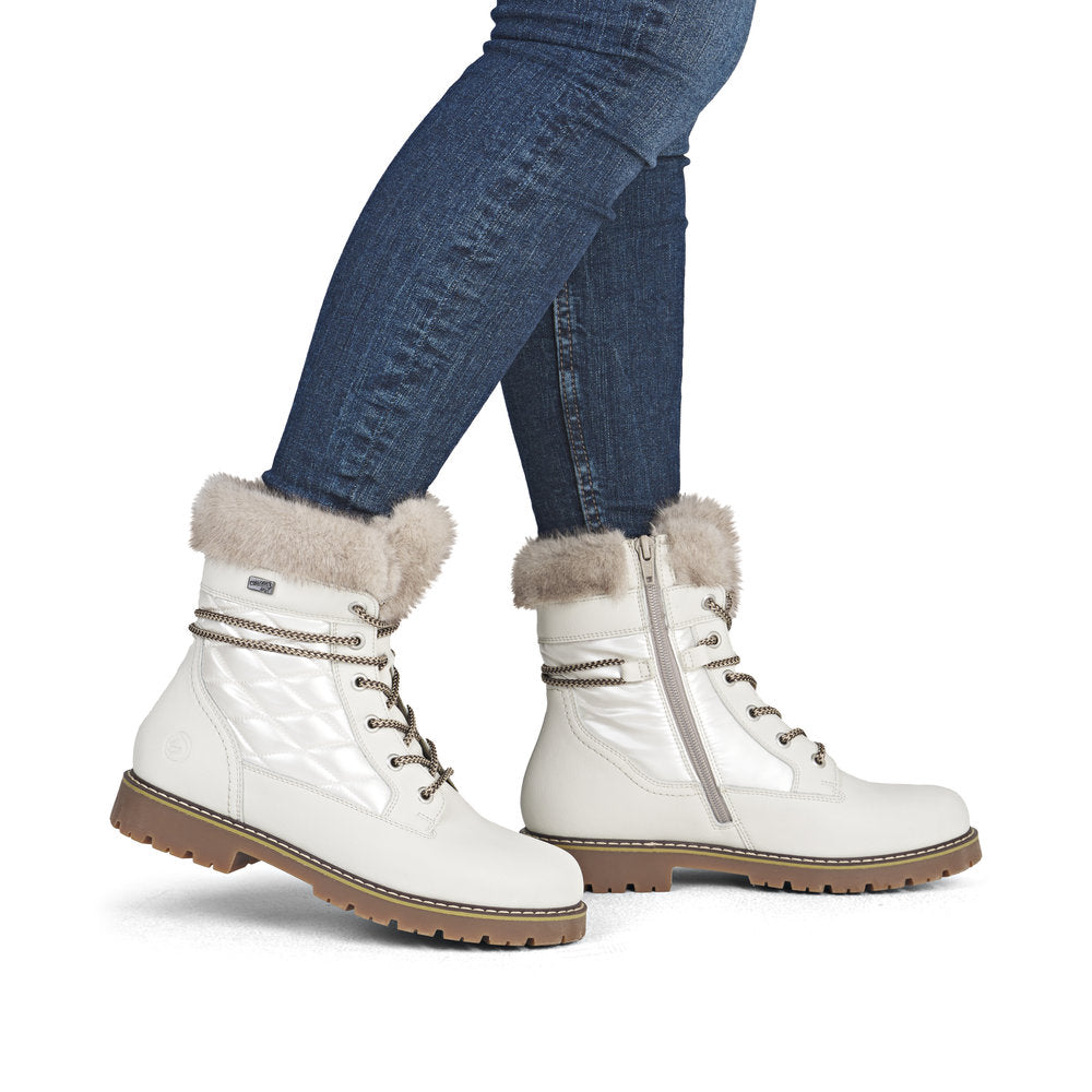 Boots | D9383 - Image 25