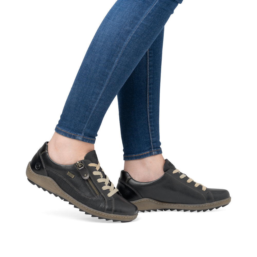 Lace-Up Shoes | R1440 - Image 10