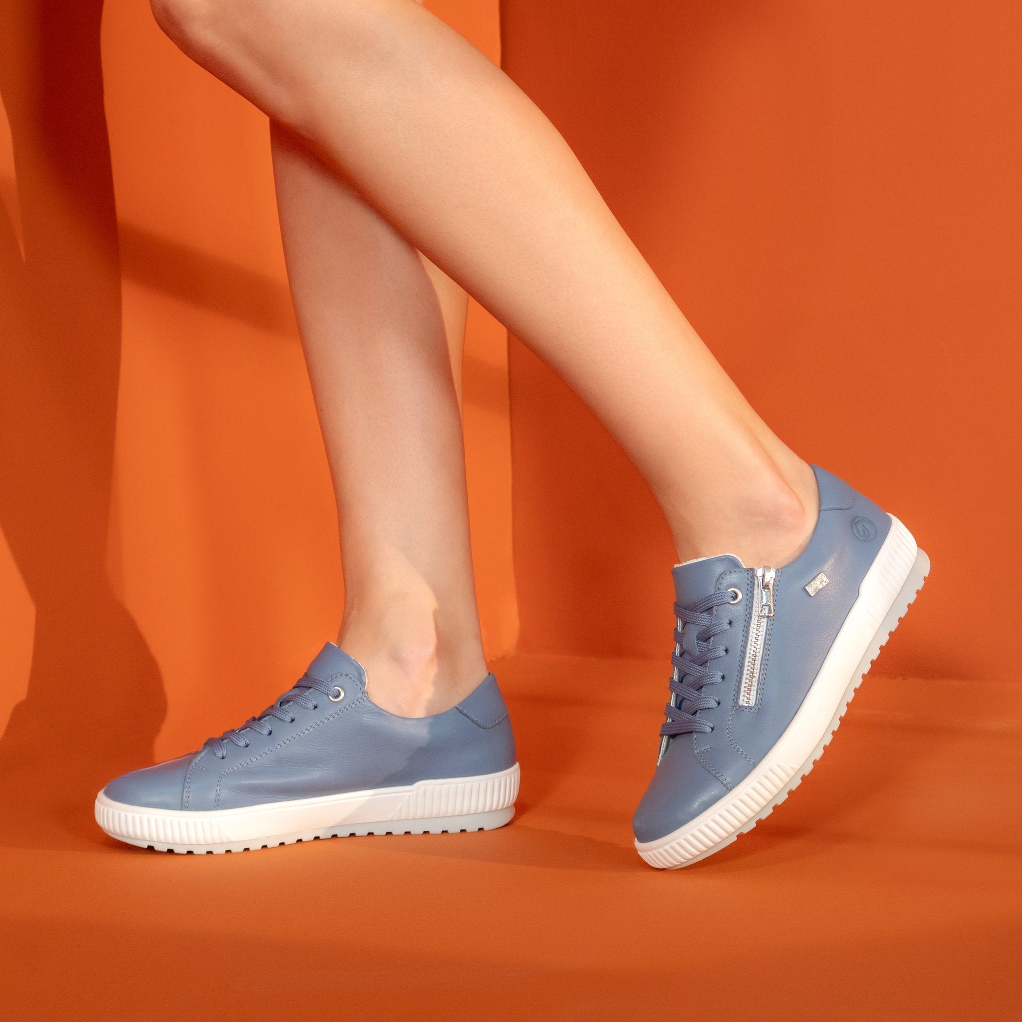 remonte-signup-newarrivals.jpg
